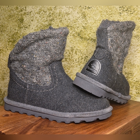 BearPaw Shoes - Like New!! BearPaw Virginia Gray II Winter Boots Sz 6